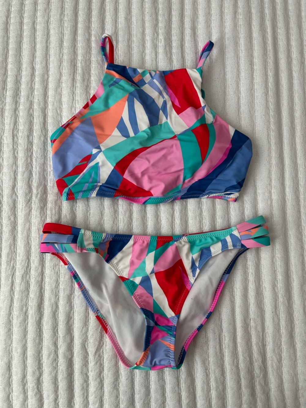 Women’s Multicolor Geometric High-Neck Bikini